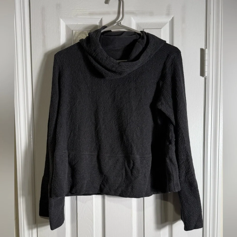 Lululemon Retreat Yourself Pullover – Heathered Gray High‎ Neck
